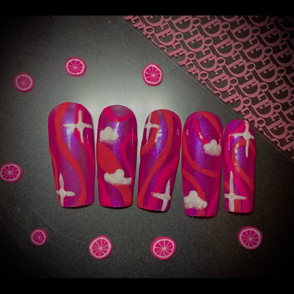 Pink sky’s: press ons length medium